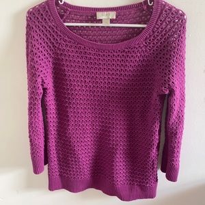 Pink sweater, scoop neck, 3/4sleeve.